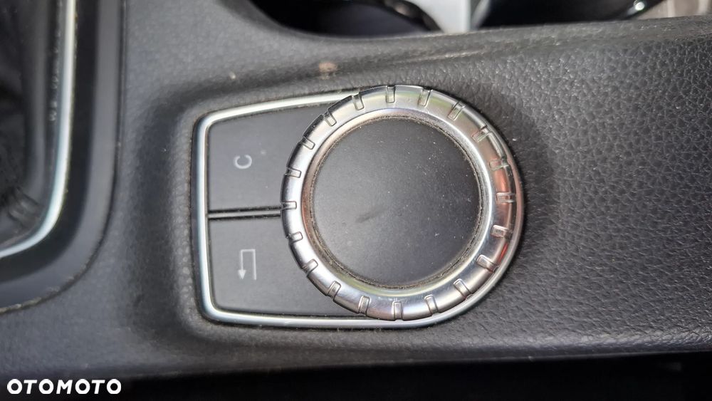 Mercedes-Benz Klasa B 180 CDI - 19