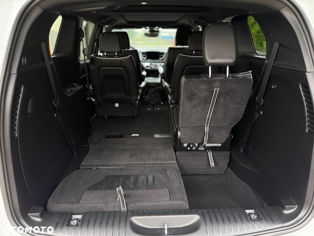 Chrysler Pacifica - 29