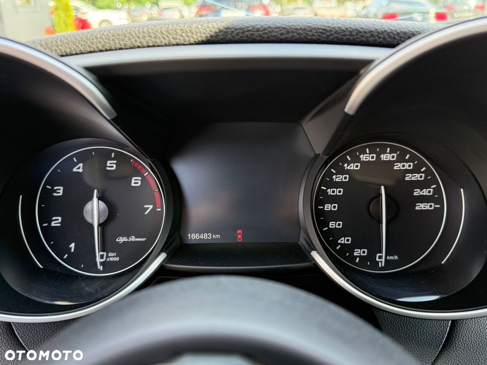 Alfa Romeo Giulia 2.0 Turbo Super - 16