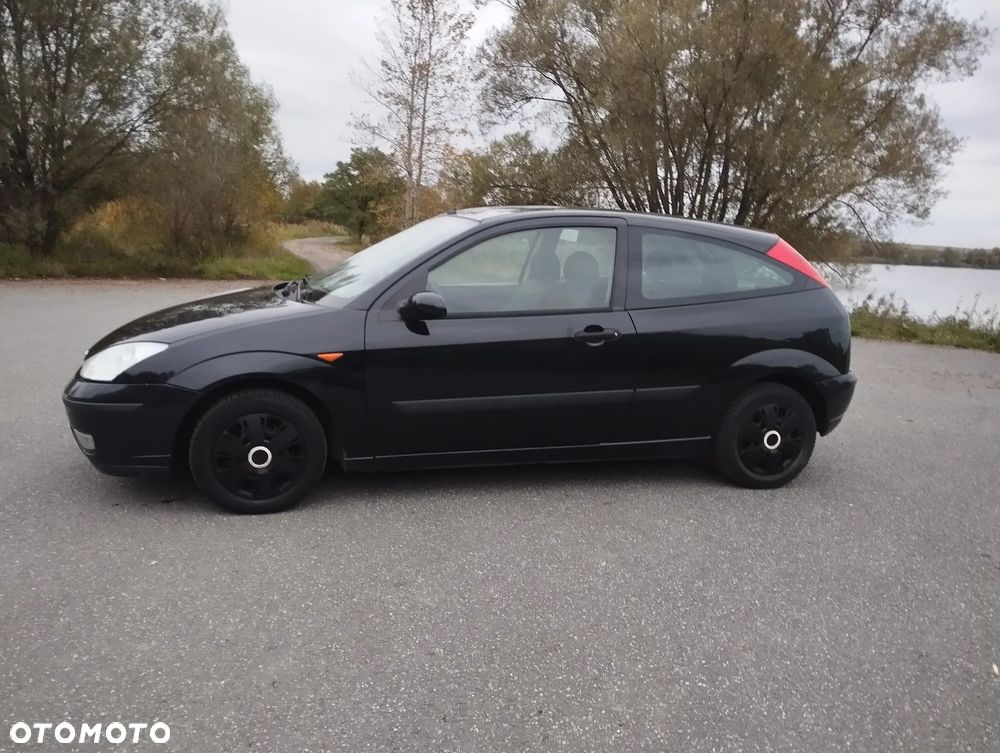 Ford Focus 1.6 16V Trend - 14