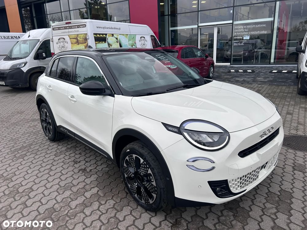 Fiat 600 1.2 Turbo La Prima eDCT - 6