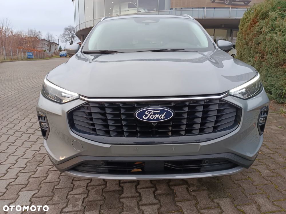 Ford Kuga - 2
