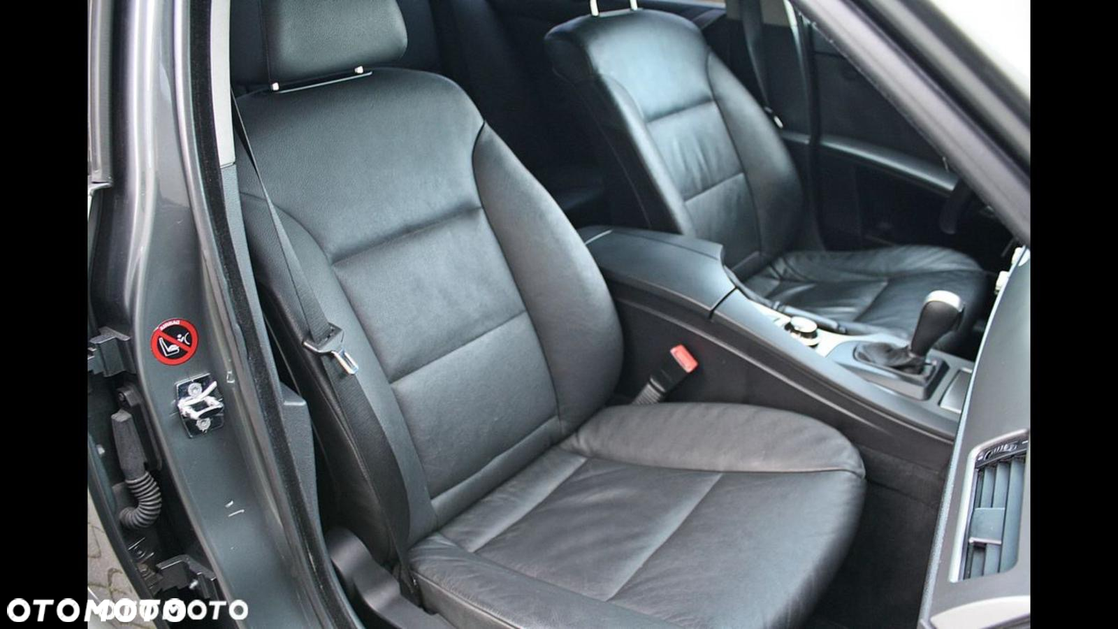 BMW Seria 5 523i - 18