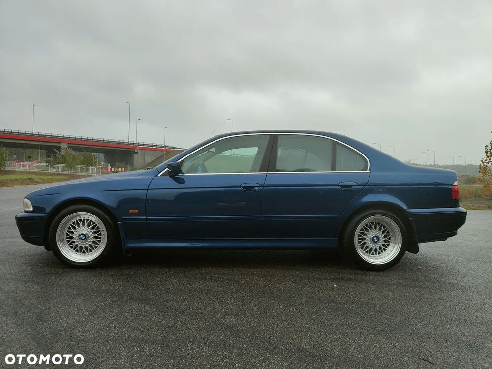 BMW Seria 5 - 10