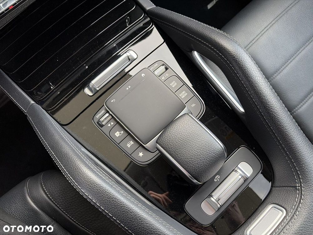 Mercedes-Benz GLS - 26