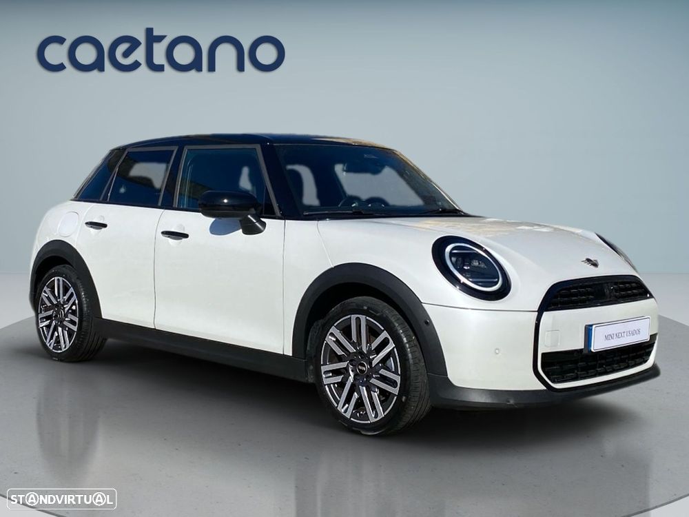 MINI 5 Portas Cooper Classic Auto - 22