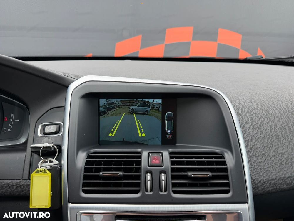 Volvo XC 60 D3 Geartronic Summum - 17