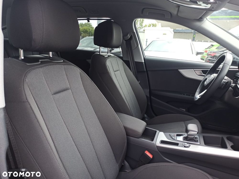 Audi A4 Avant - 16