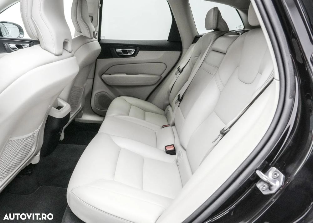 Volvo XC 60 D4 AWD Geartronic Momentum - 16