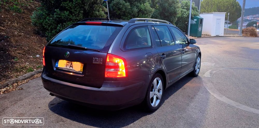 Skoda Octavia Break 1.9 TDi Sportline - 2