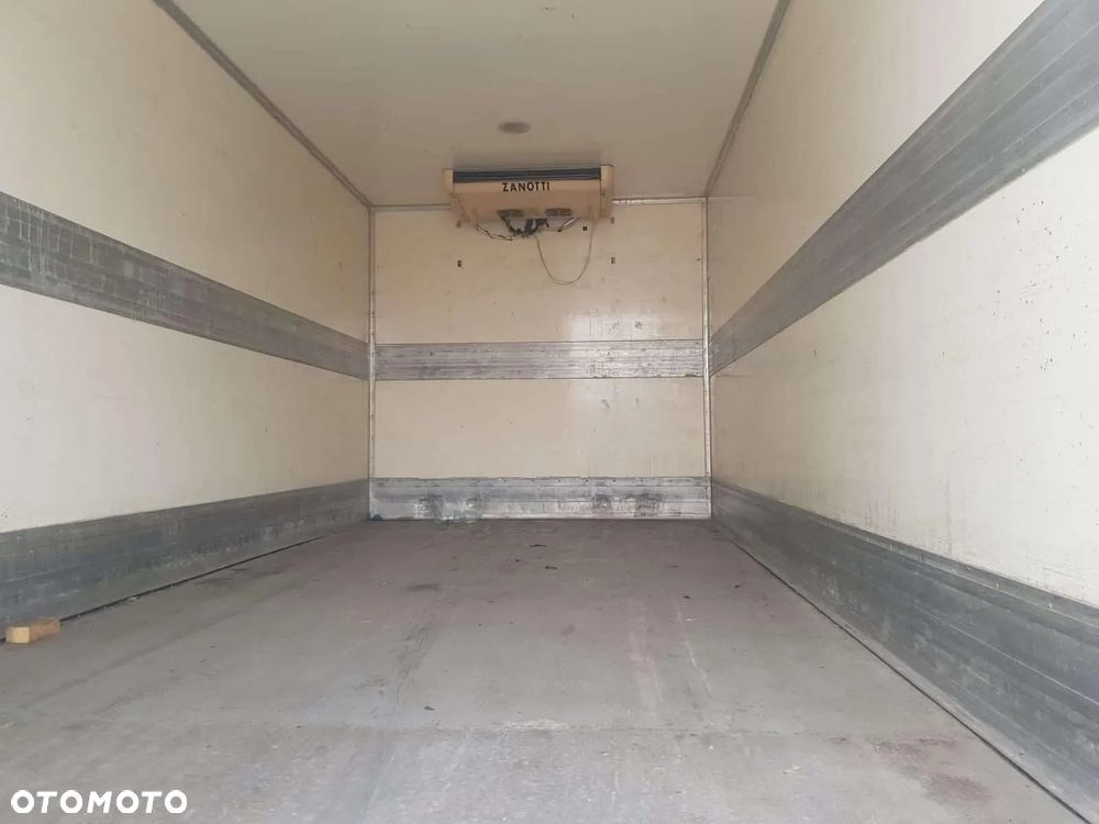 ZABUDOWA CHŁODNIA 5.65X 2.5X 2.3H AGREGAT ZANOTTI FZ238 - 8