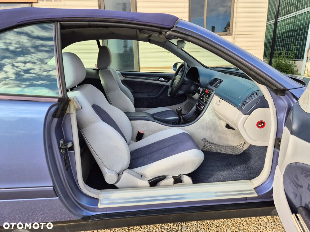 Mercedes-Benz CLK - 14