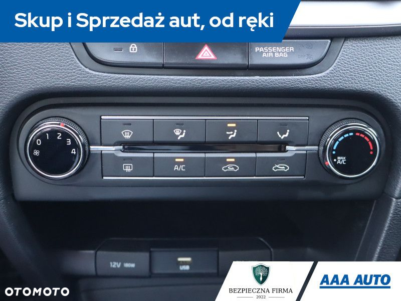 Kia Ceed - 14