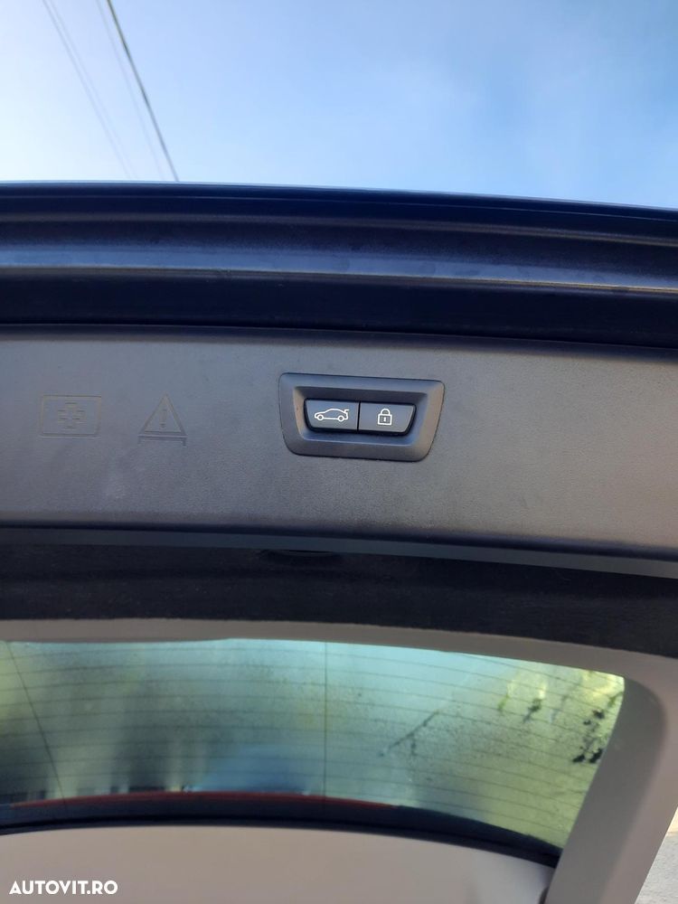 BMW Seria 5 520d Aut. Luxury Line - 8