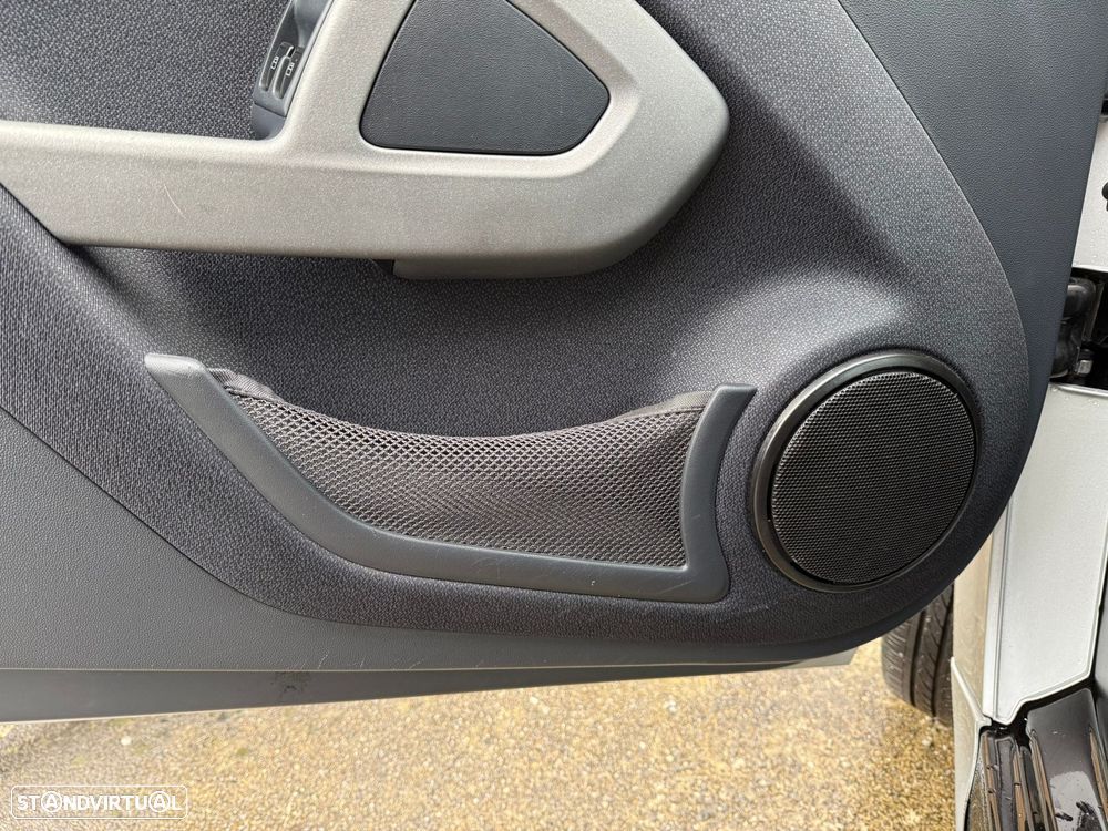 Smart ForTwo Coupé 1.0 mhd Passion 71 - 33