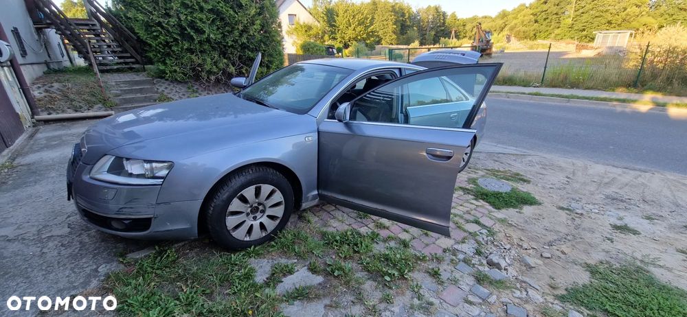 Audi A6 Limousine 2.4 - 4