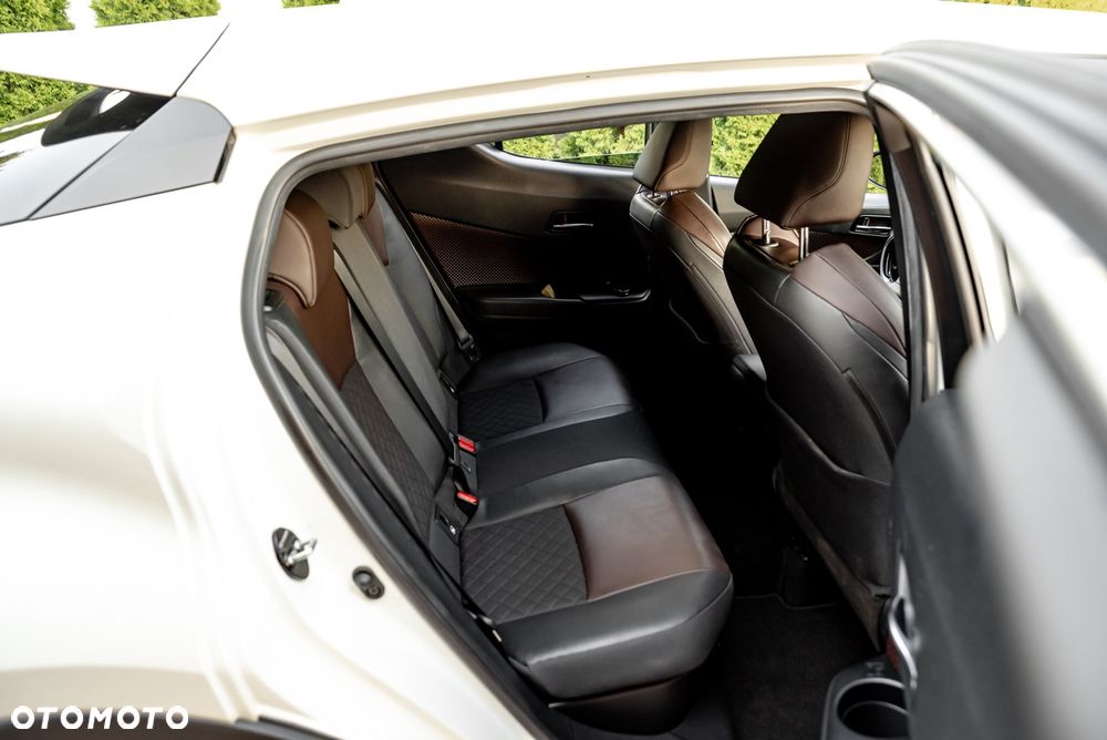 Toyota C-HR Style Selection - 22