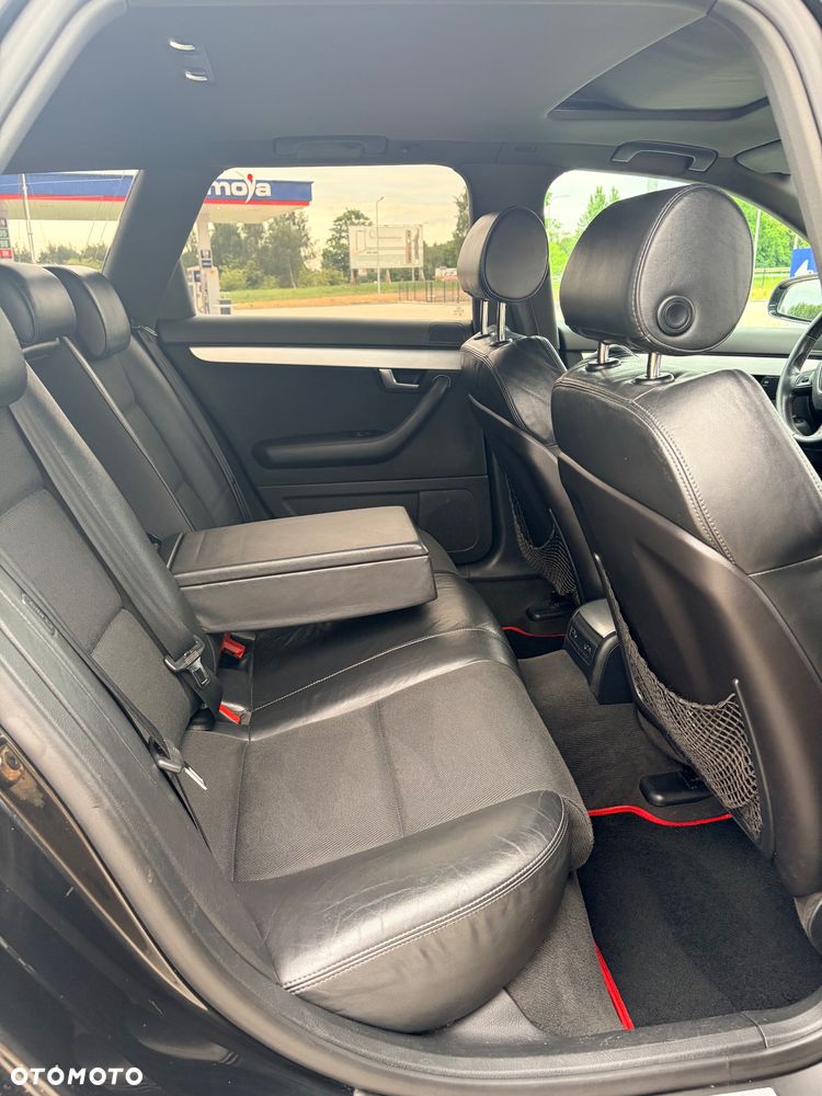 Audi A4 Avant 2.0 TDI Quattro - 12