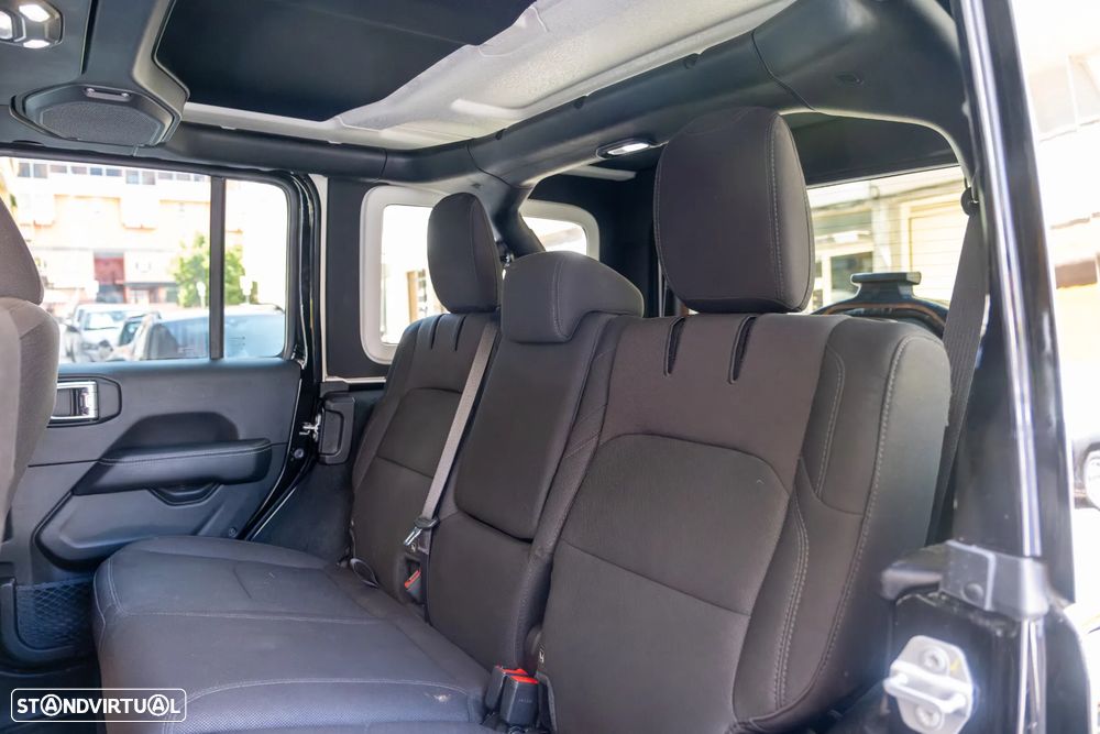 Jeep Wrangler 2.0 TG 4xe Sahara — fotografia 43
