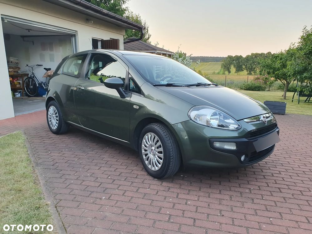 Fiat Punto Evo 1.4 8V Estiva Blue&Me Euro5 - 11