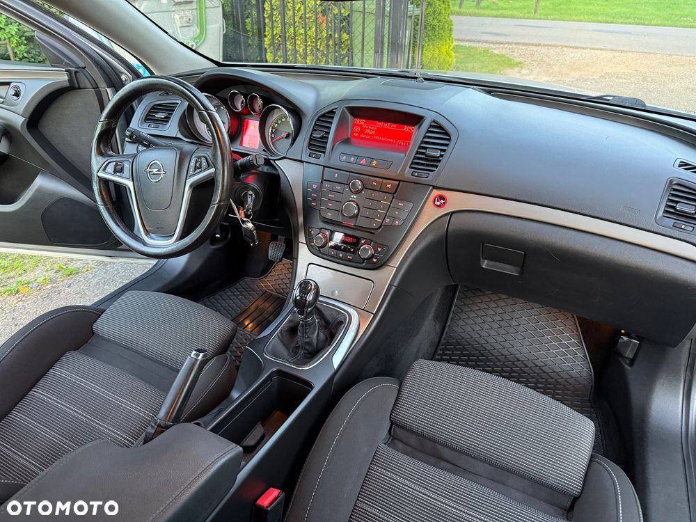 Opel Insignia 2.0 Turbo Sports Tourer ecoFLEXStart/Stop - 19