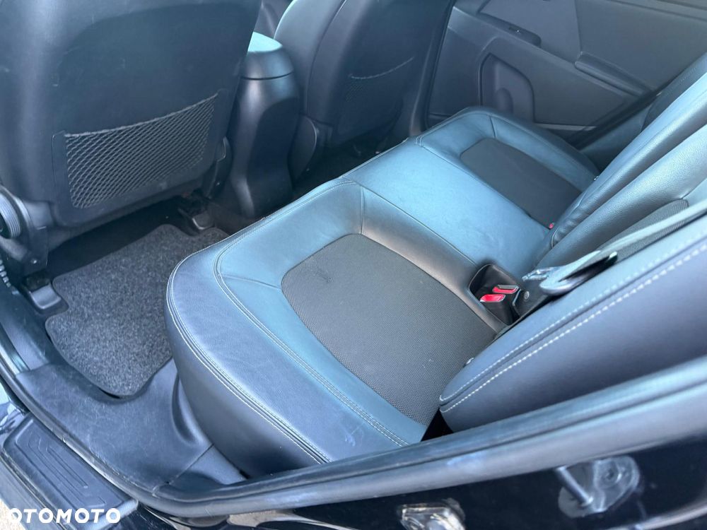 Kia Sportage 2.0 CRDI L AWD - 12