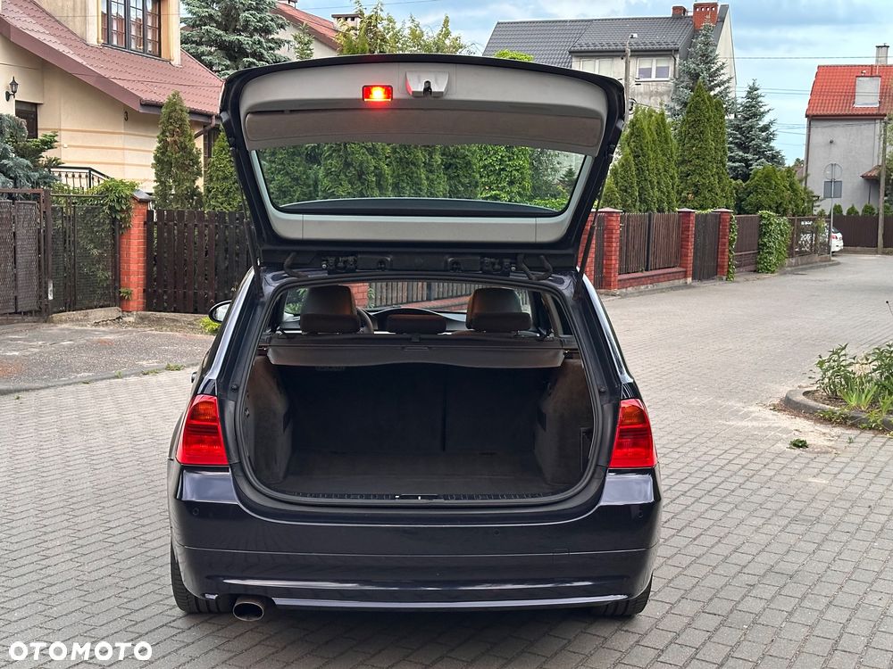 BMW Seria 3 320d - 5