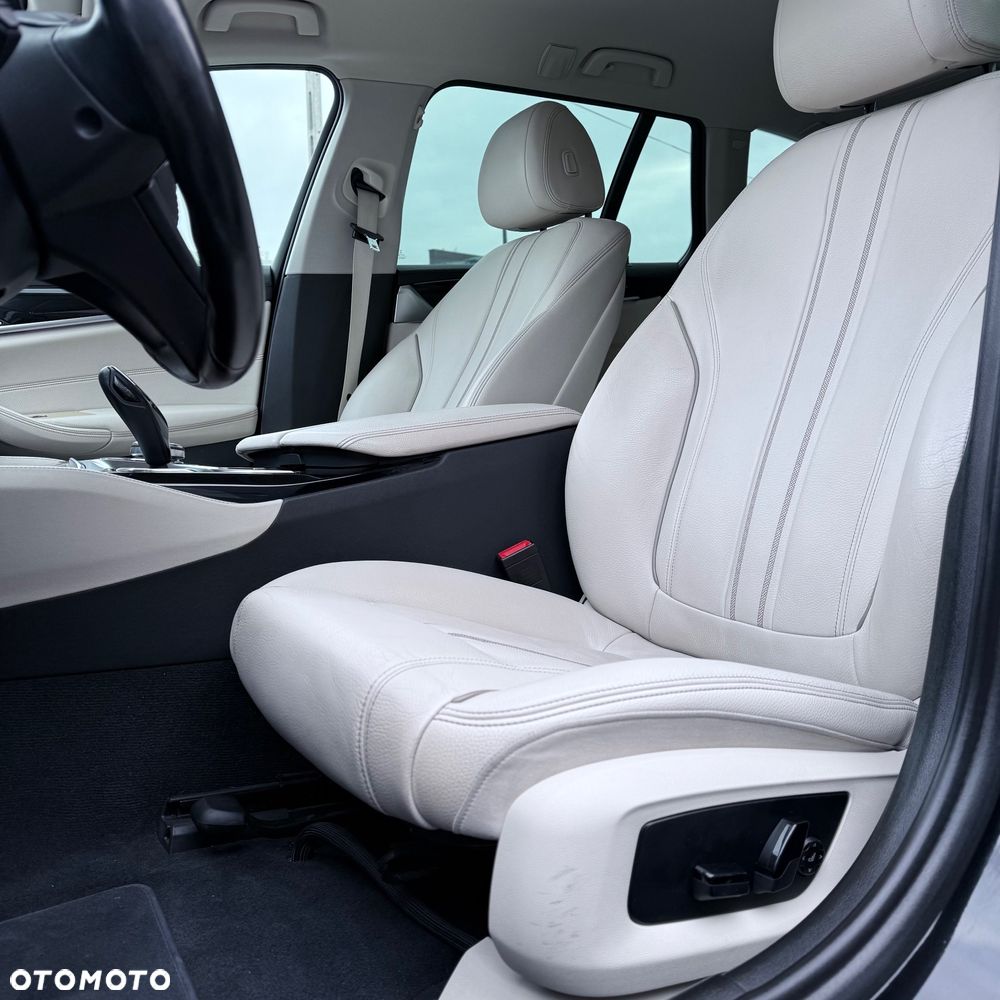 BMW Seria 5 520d Luxury Line - 27