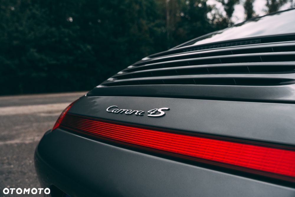 Porsche 911 Carrera 4S PDK - 26