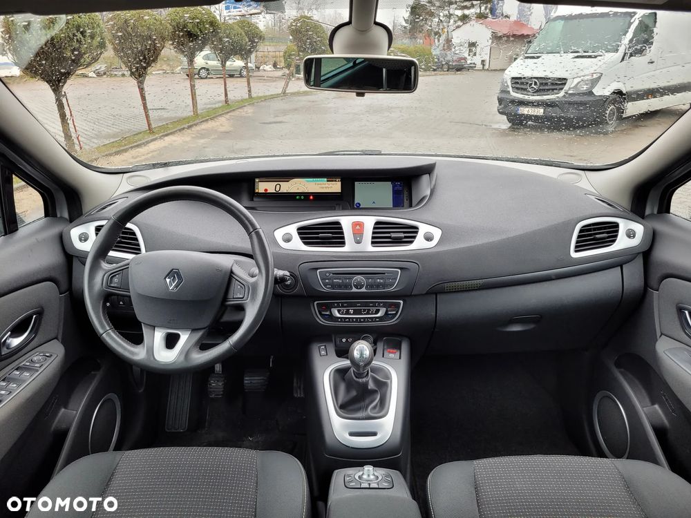 Renault Scenic TCe 130 Luxe - 24