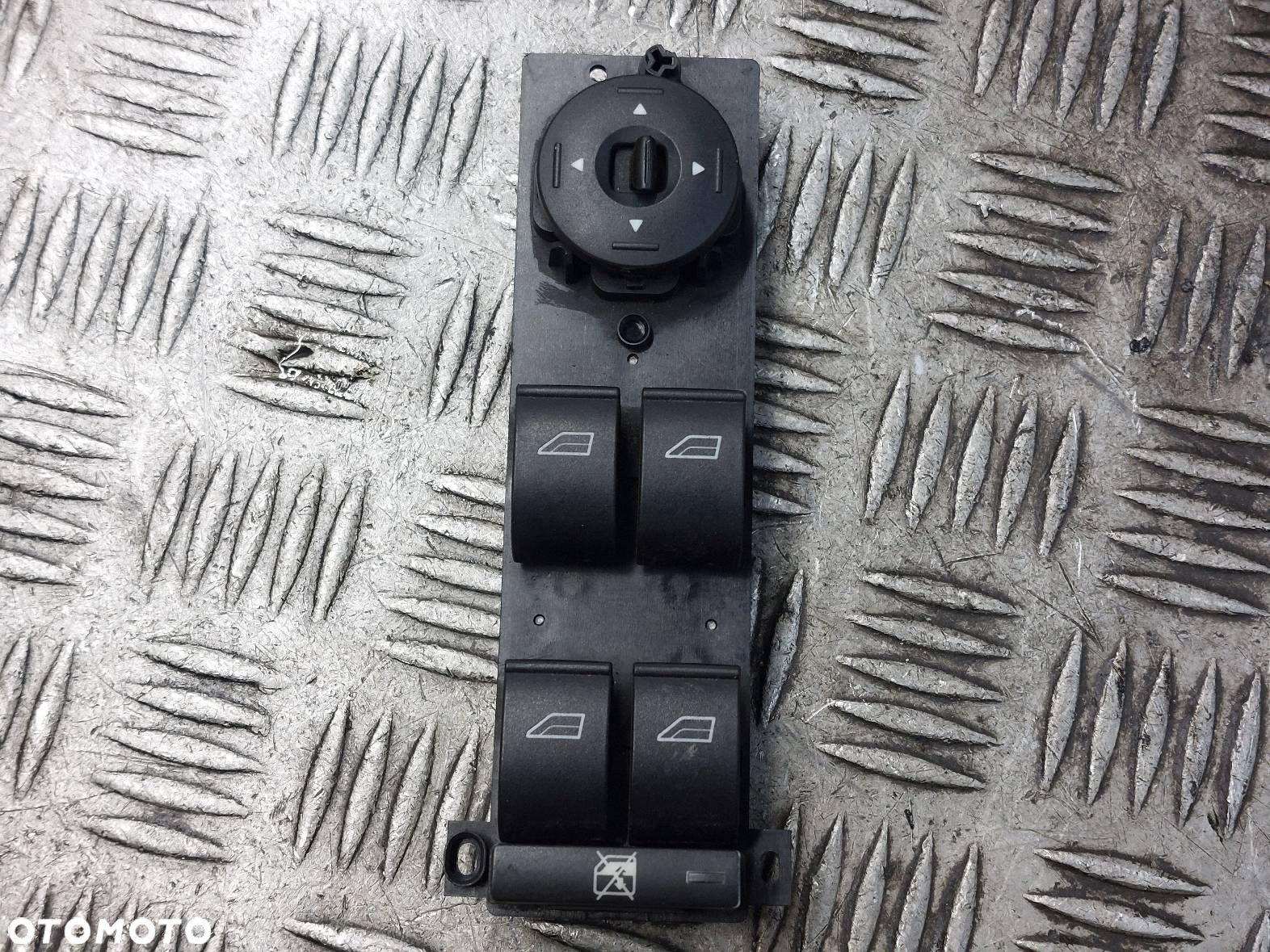 PANEL STEROWANIA SZYB FORD FOCUS MK2 - 1