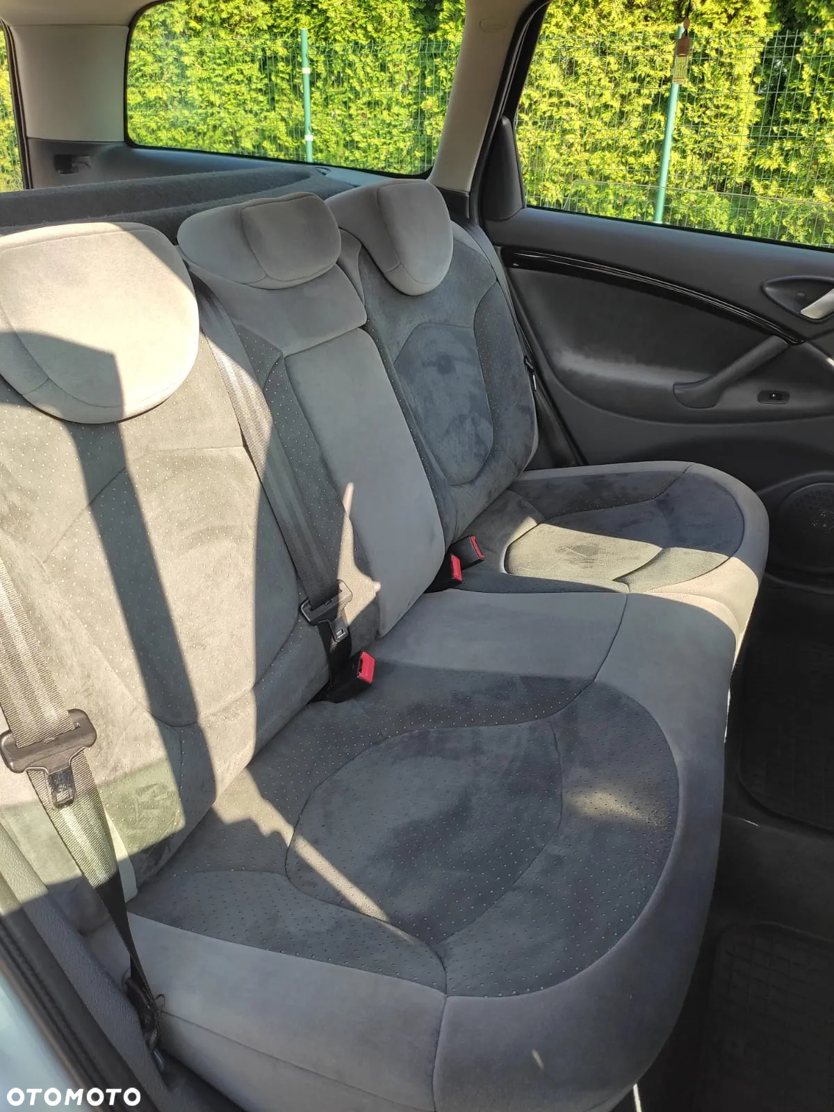 Citroën C5 II Break 2.0 HDi Exclusive - 12