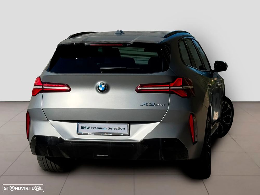 BMW X3 20 d xDrive Pack M Desportivo Pro - 4