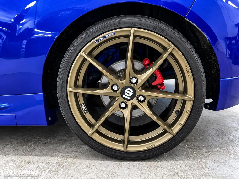 Ford Fiesta 1.6 EcoBoost c/ Pack Pele Desportiva ST - 32