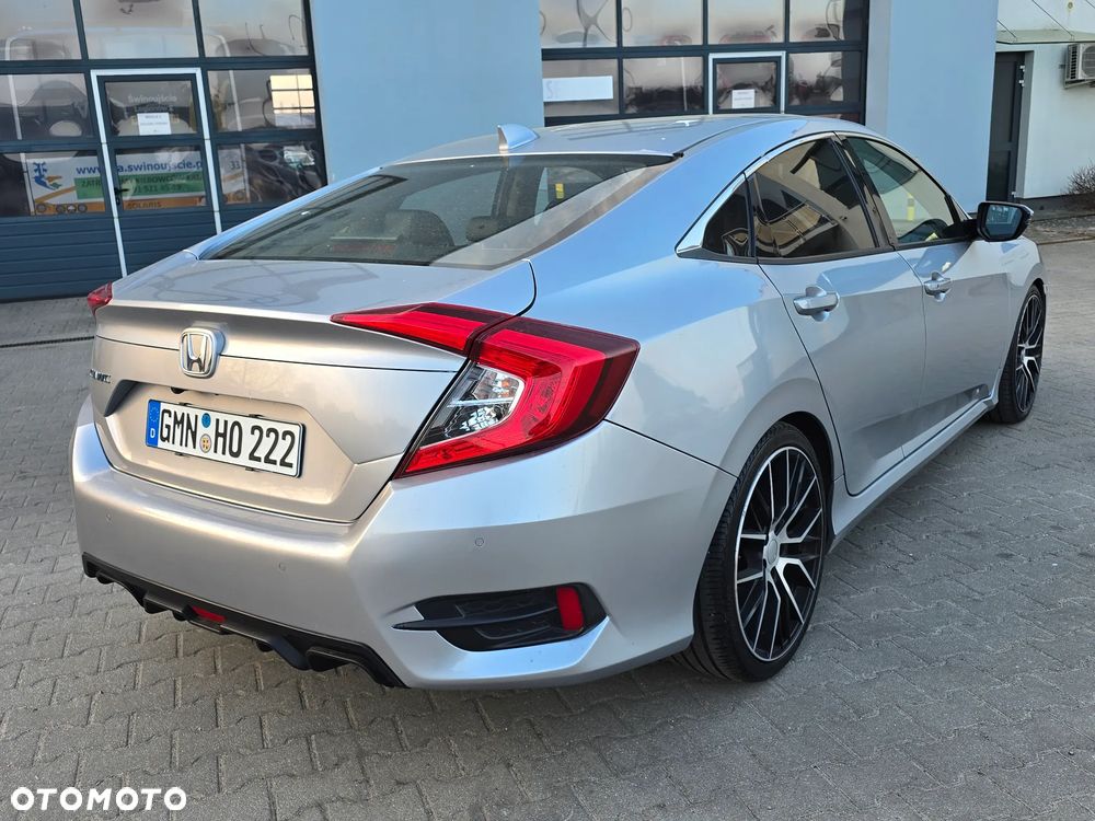 Honda Civic 1.5 i-VTEC Turbo CVT Executive - 18