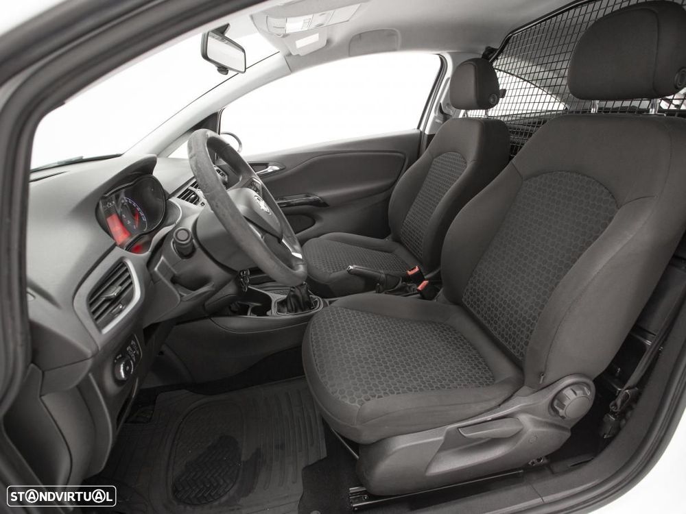 Opel Corsa Van Outro - 8