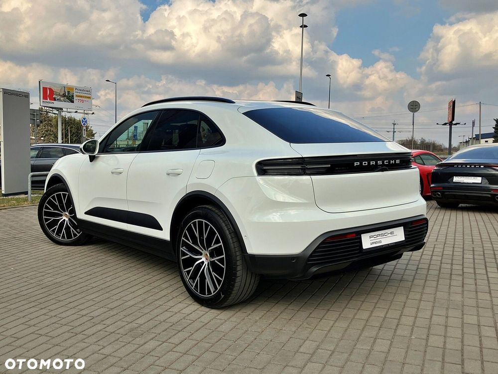 Porsche Macan - 4