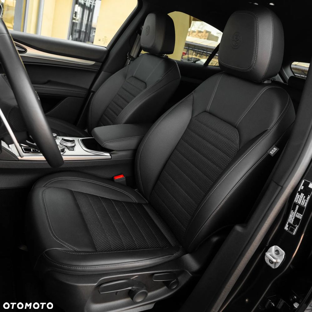 Alfa Romeo Stelvio 2.0 Turbo Sprint Q4 - 19