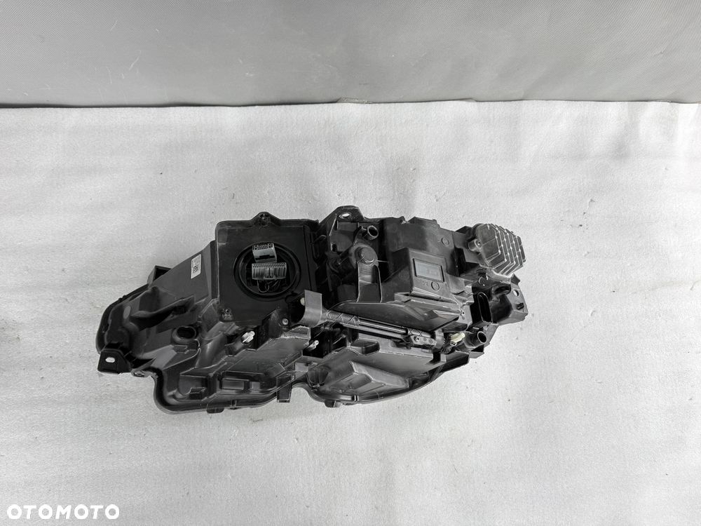 Lampa przednia prawa Volvo S90, V90 31655729 - 5