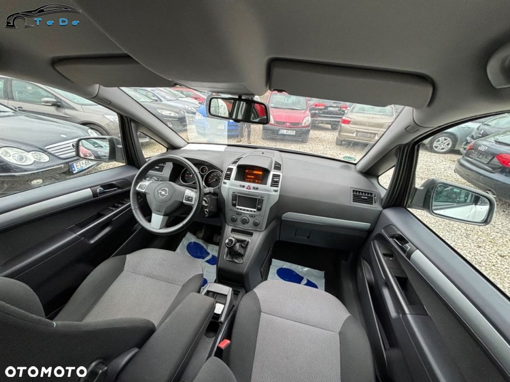 Opel Zafira - 20