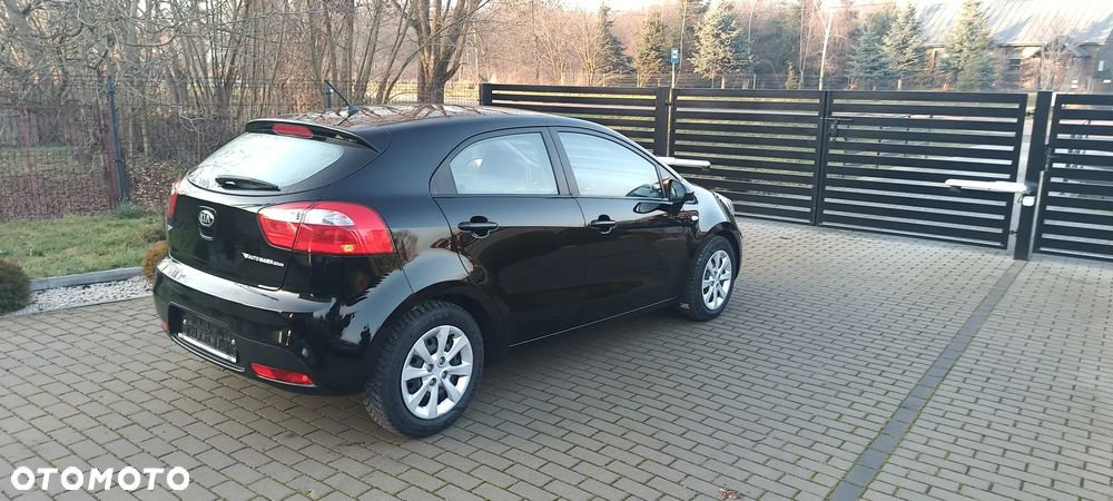 Kia Rio - 3