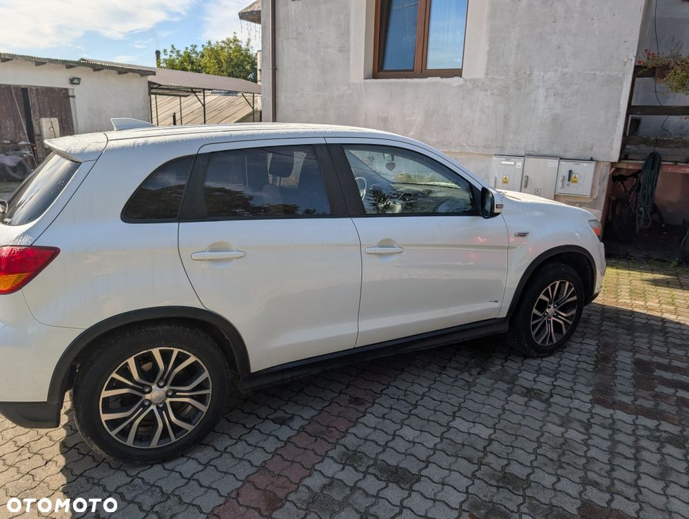 Mitsubishi ASX - 3