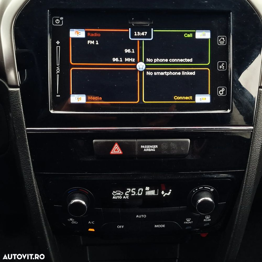 Suzuki Vitara 1.4 Boosterjet Hybrid Comfort+ - 23