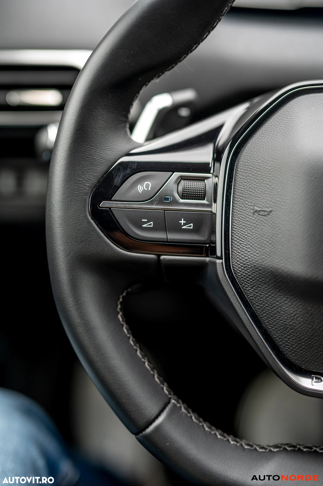 Peugeot 3008 Plug-In Hybrid 225 e-EAT8 Allure Pack - 15