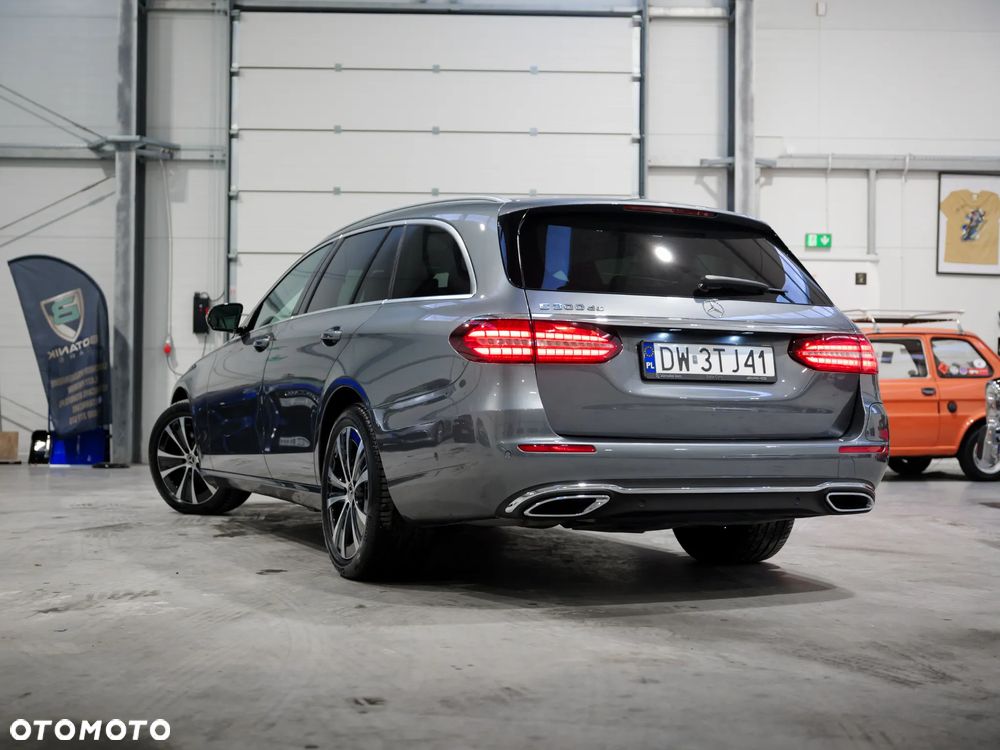 Mercedes-Benz Klasa E 300 de Avantgarde - 7