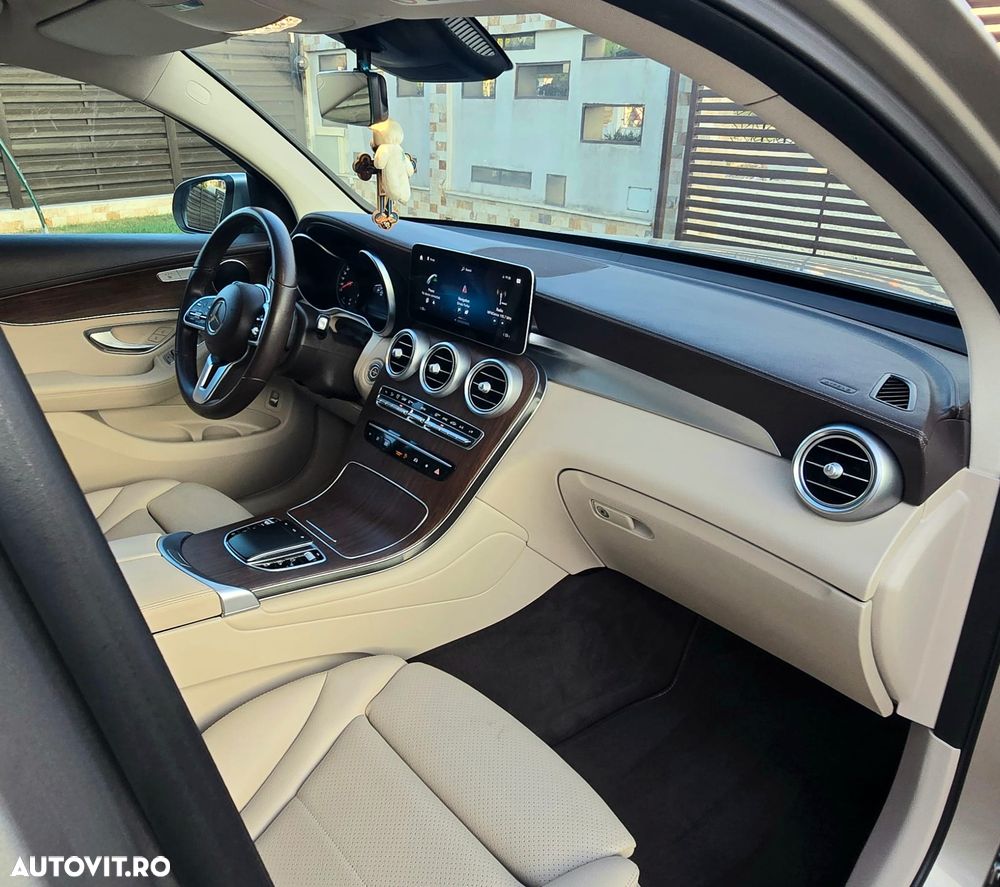 Mercedes-Benz GLC Coupe 200 MHEV - 8
