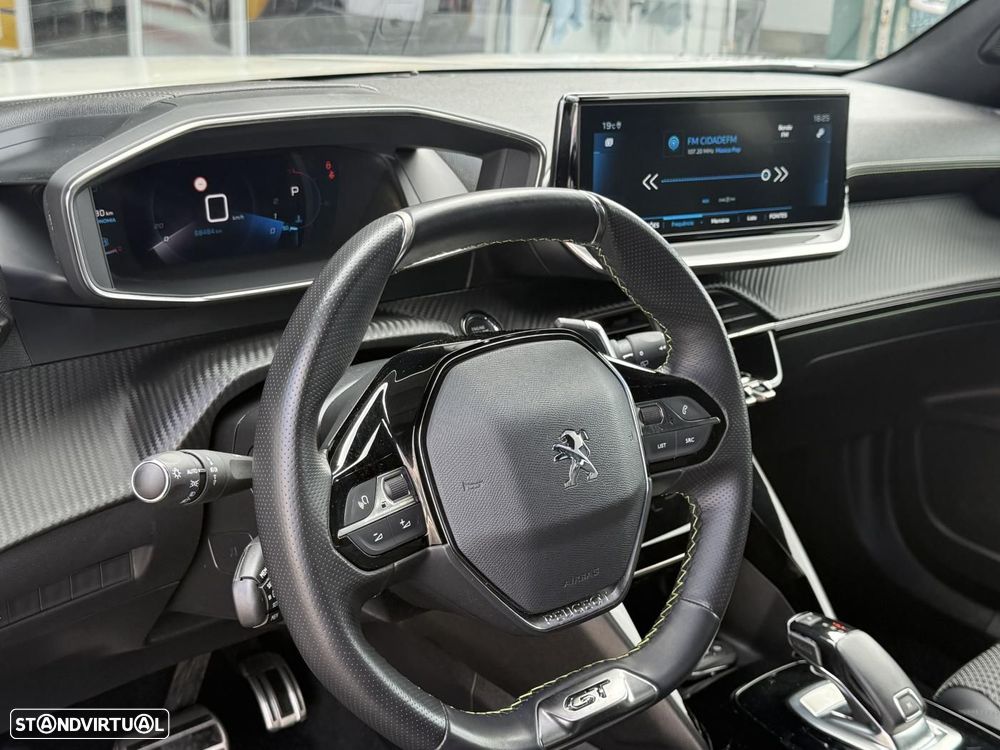 Peugeot 2008 1.2 PureTech GT EAT8 - 22