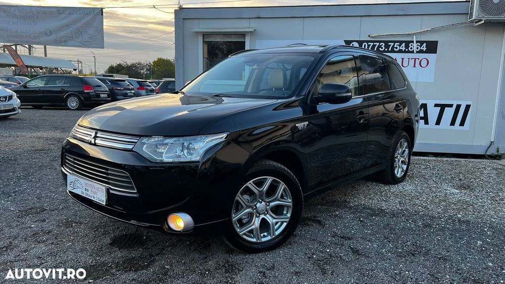 Mitsubishi Outlander - 36