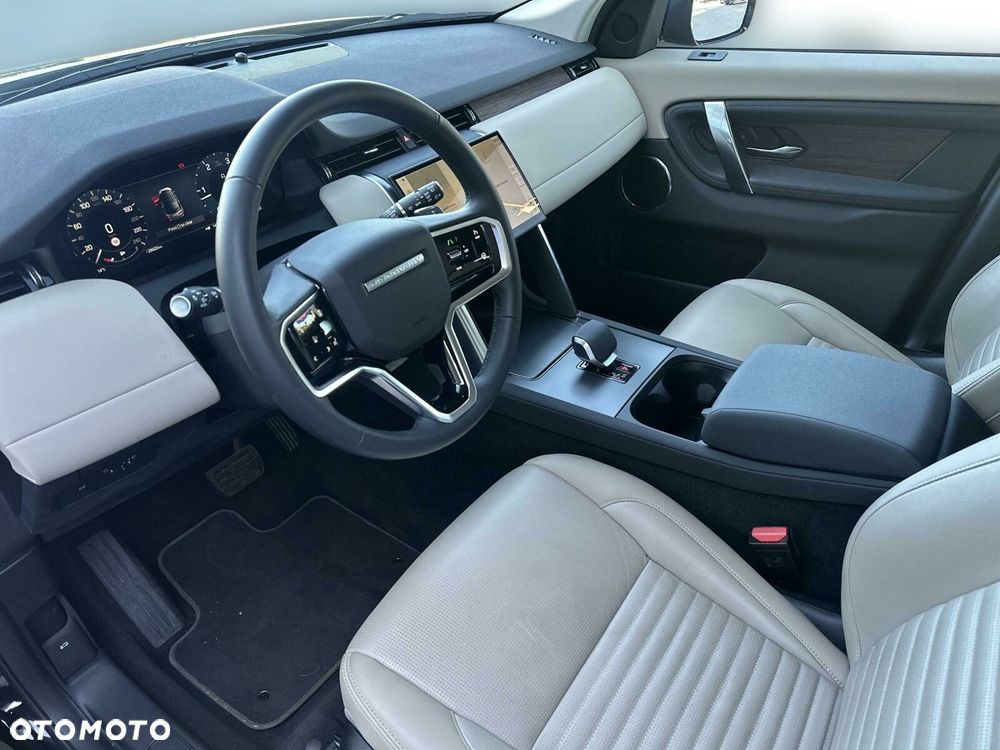 Land Rover Discovery Sport - 16