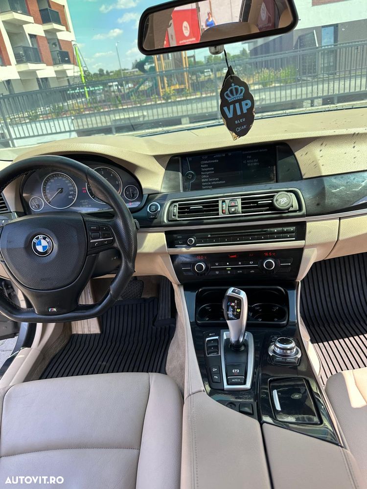 BMW Seria 5 525d xDrive - 4